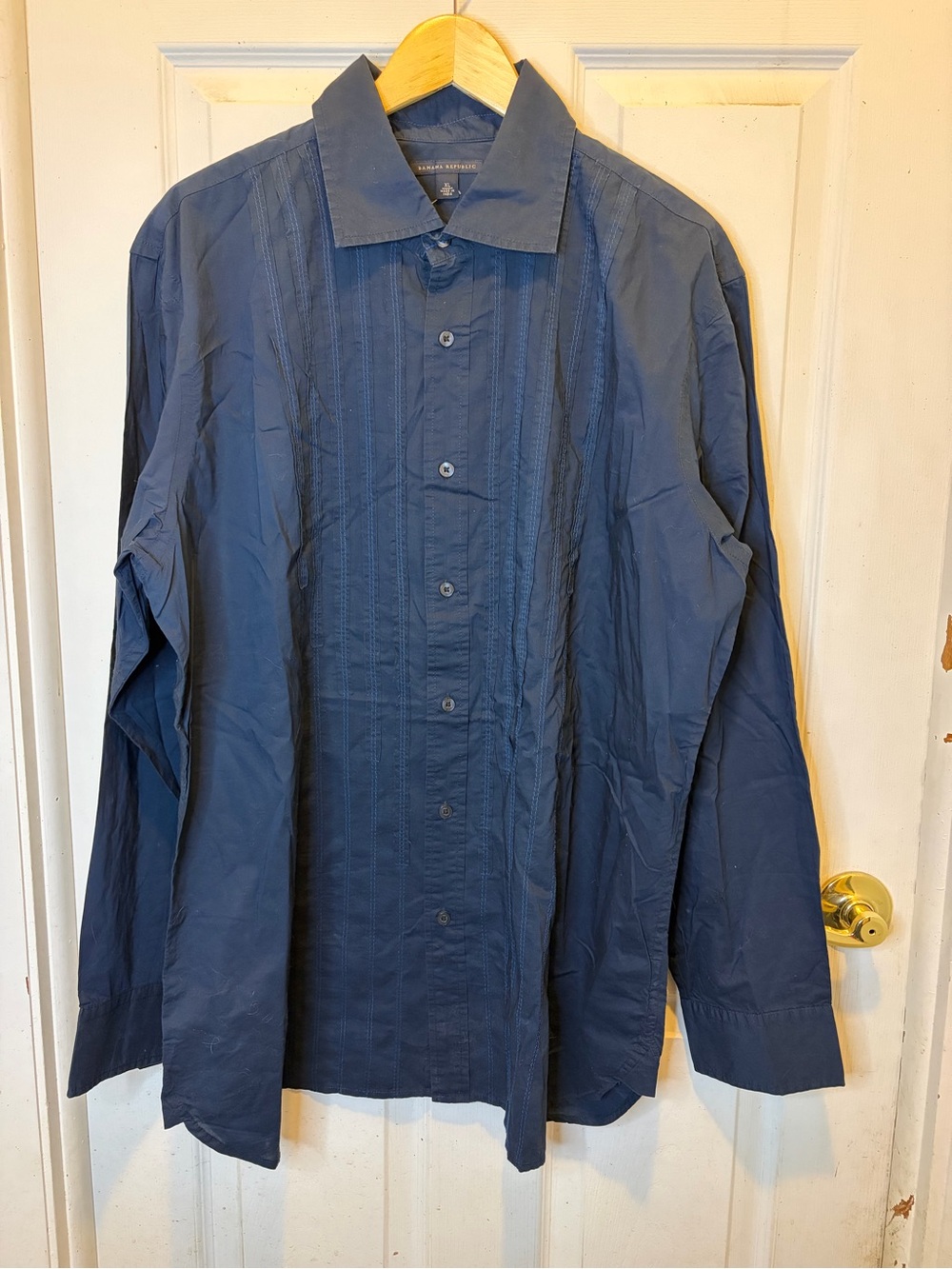 Banana Republic Men's Dark Navy Button-Front Dress Shirt